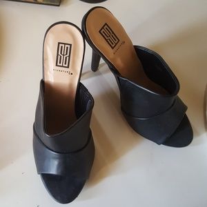 Super cute black heels